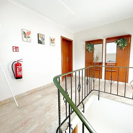 Furnished Near Gasperich Daire *